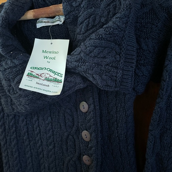 NWT Aran Crafts sweater from Ireland. Made from 100% Merino Wool - Picture 6 of 8